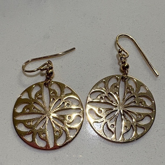 Elegant Gold Dangle Earrings Costume - Picture 2 of 3